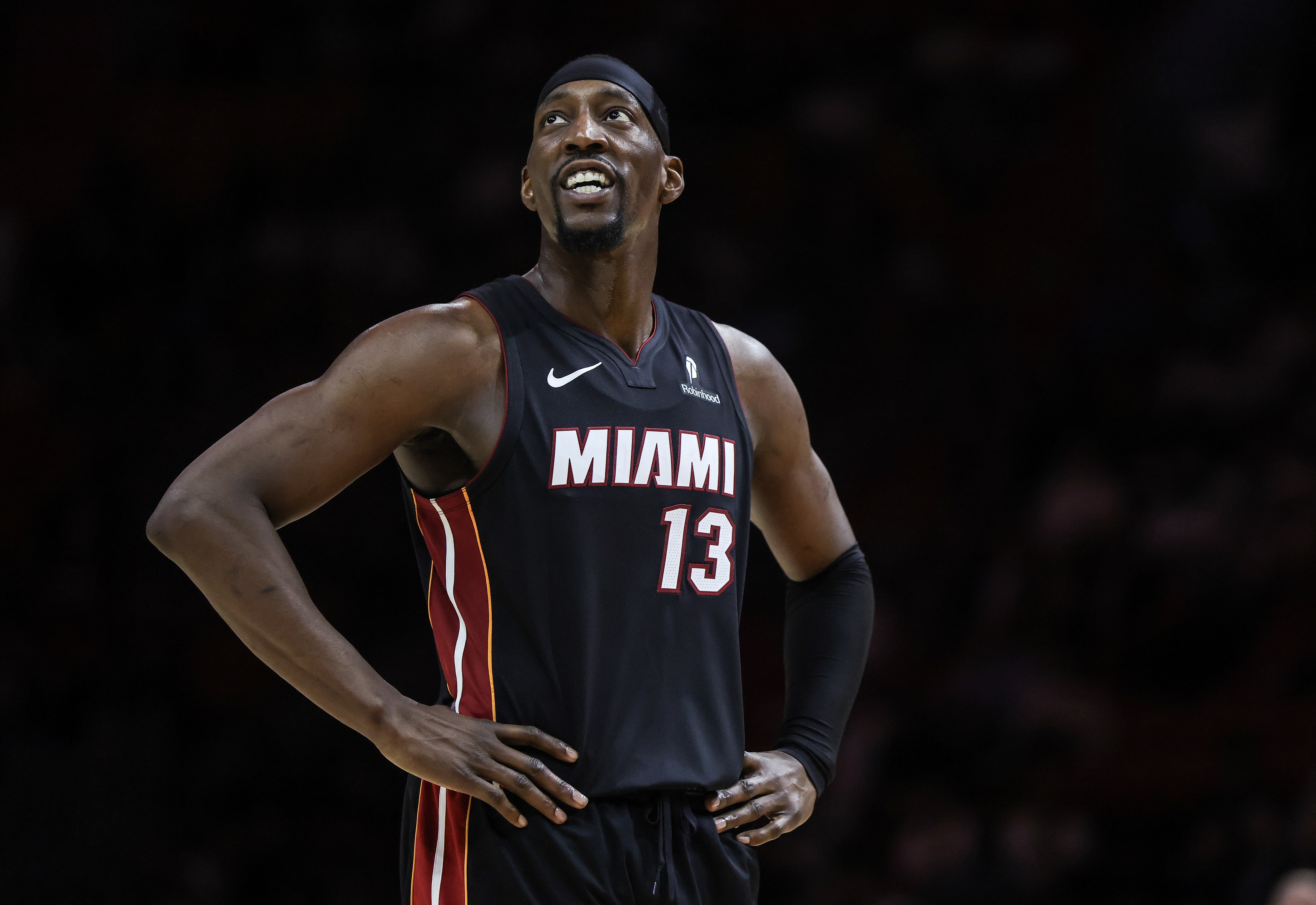 鲸鱼体育在线观看-人们想让你道歉？阿德巴约：因为他们认为我不是得分手&amp;罚球太多